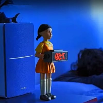 Bullet Firing,Doll Alarm Clock,Alarm Clock,Squid Game,Squid Game Automatic Bullet Firing Doll Alarm Clock