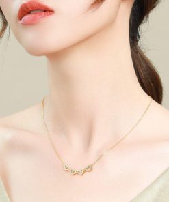 Clover Necklace,Leaf Clover Necklace,Four-Leaf Clover Necklace,Hollow Four-Leaf Clover Necklace