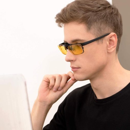 क्लिप-अन कम्प्युटर चश्मा