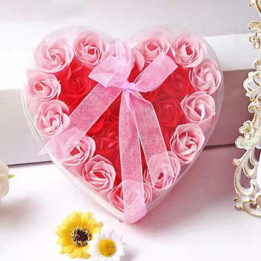 Muilo rožė, rožinė širdelė, 24 muilo rožių širdelės dovanų dėžutė
