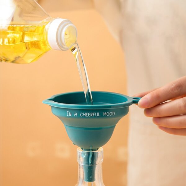 Buy Silicone Foldable Funnel Best Price 2022 MOLOOCO