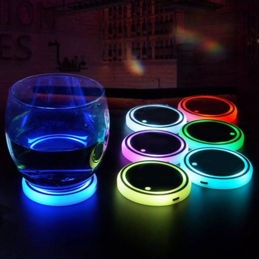 Automobiliniai LED padėkliukai su puodelių laikikliais