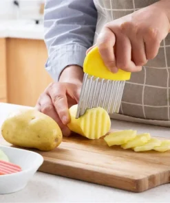Handheld Wavy Potato Cutter