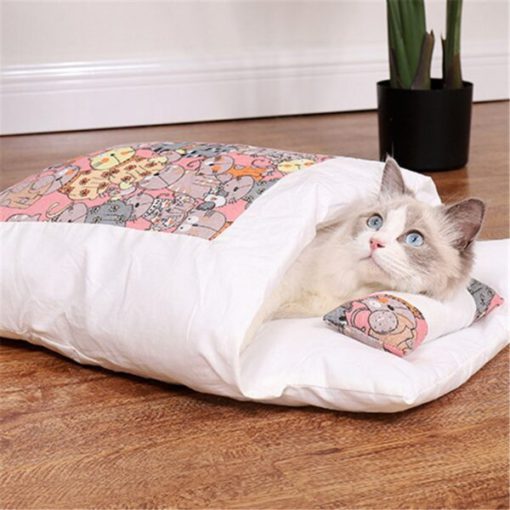 이동식 베개가있는 고양이 침낭