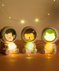 astronaut night light