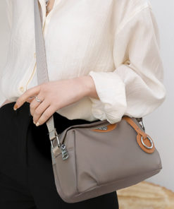 Large Capacity Lightweight Casual Shoulder Bag