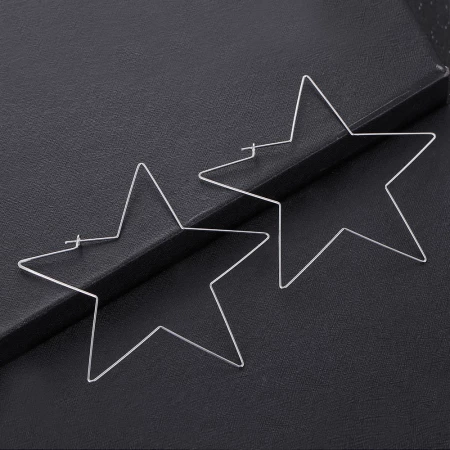 Naušnice u obliku zvijezde od legure cinka