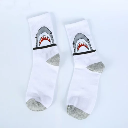 Gray ug Puti nga Cotton Shark Socks