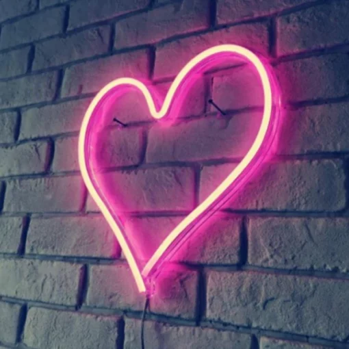 Neon Pink Heart Ronahî Ji bo Dîwarê