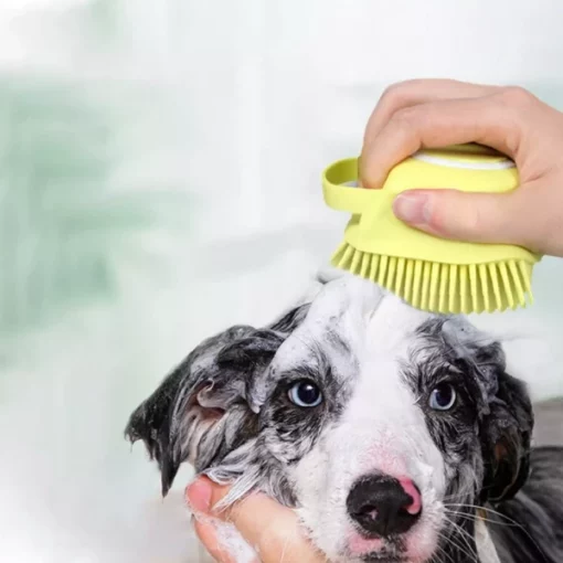 Brush sa Dog Shampoo Dispenser