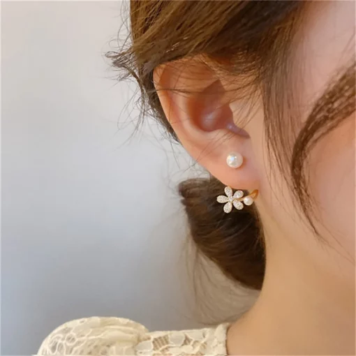Elegant nga Flower Stud Earrings