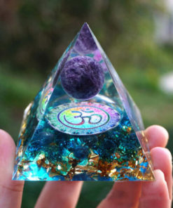 Creative Natural Crystal Universe Energy Pyramid