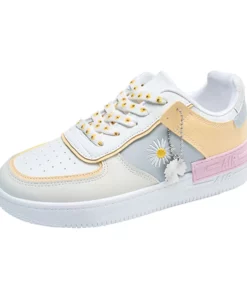Korean Fashion Sweet Little Daisy Sneakers