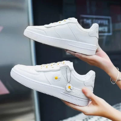 Korean Fashion Sweet Little Daisy Sneakers