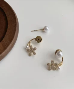 Elegant Flower Stud Earrings