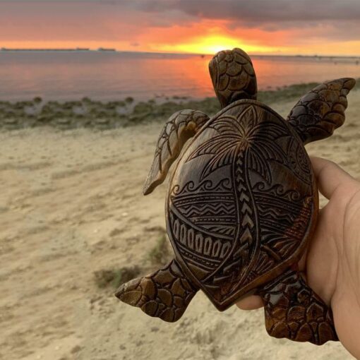 Дърворезба на хавайска костенурка