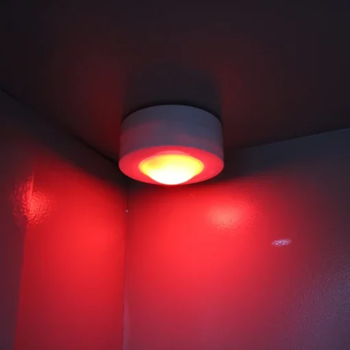 13 värvilist isekleepuvat LED-tõukevalgustit kaugjuhtimispuldiga