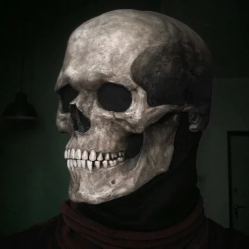 Máscara de crânio humano realista com mandíbula em movimento