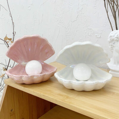 Ceramic Pearl Oyster Lamp
