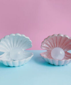 Ceramic Pearl Oyster Lamp