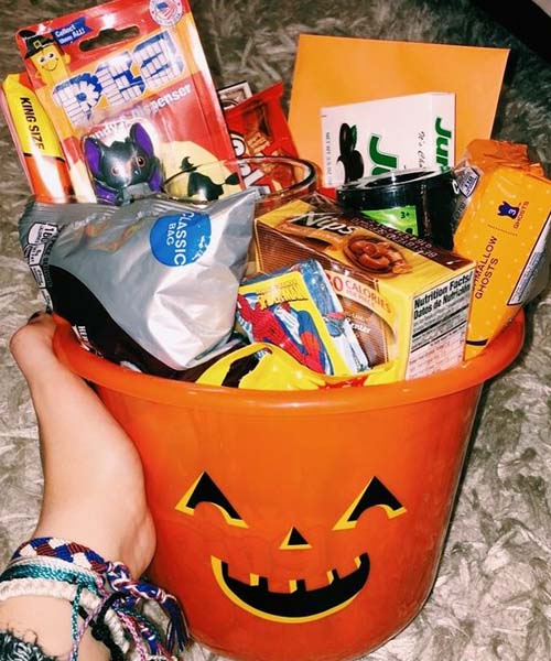 spooky basket ideas