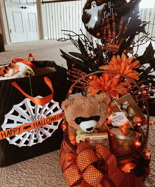 spooky basket ideas