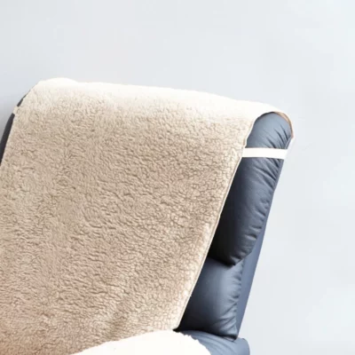 One-Piece Comfortable Fleece Recliner Cover with Pockets