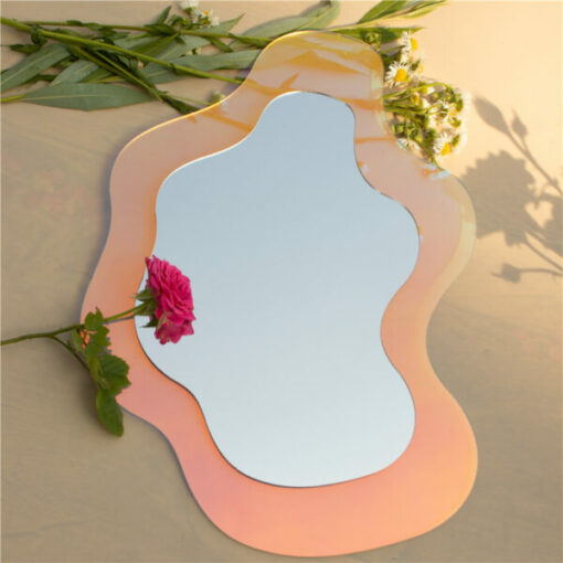 Dekorativno valovito šareno ogledalo