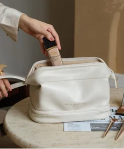 Large capacity travel cosmetic bag