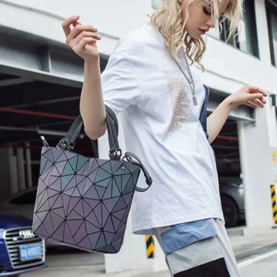 Appealing Luminous Holographic Purse For Everyday Carrying