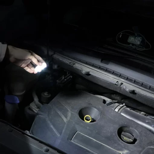 Светло за осветлување на автомобил со сензор на допир