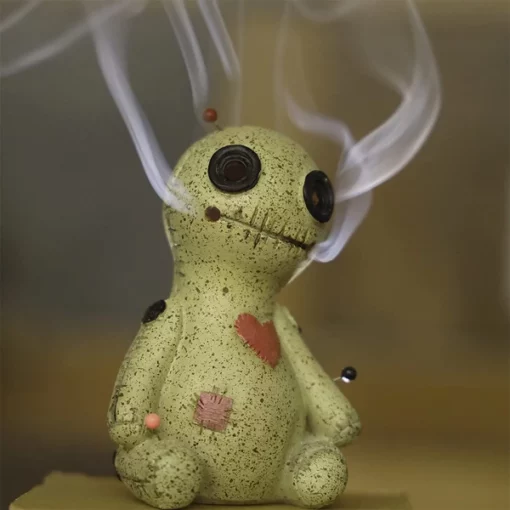 ໜ້າຮັກ Voodoo Doll Backflow Incense Holder
