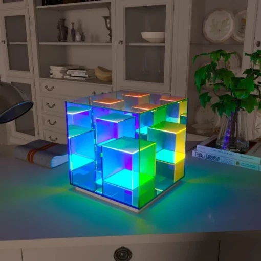 Magic Chamber Cube bordlampe
