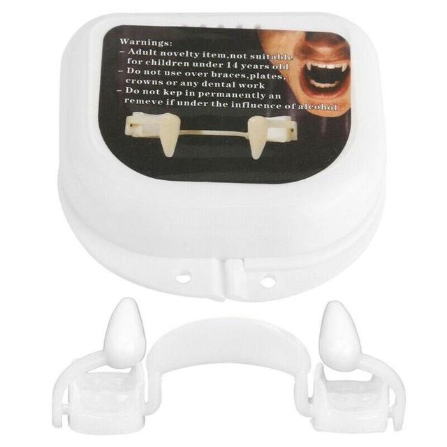 Retractable Halloween Vampire Fangs