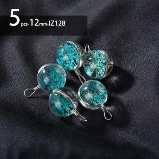 Gibuhat sa kamot nga Glass Flower Beads