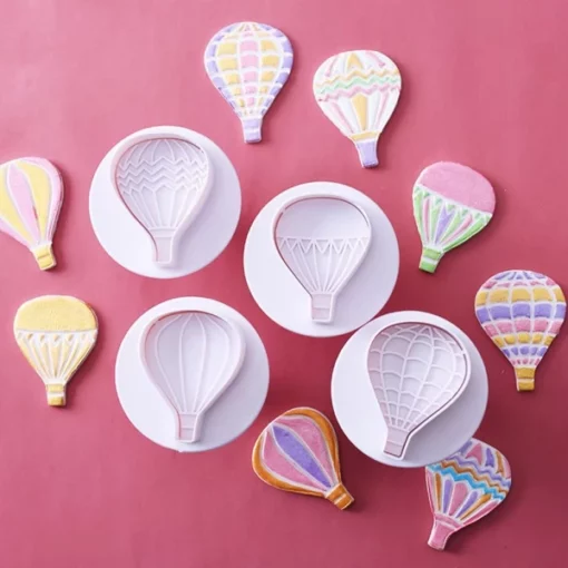 Formy na vykrajovanie sušienok z teplovzdušného balóna s piestom