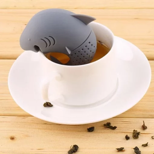 Colador de té de silicona en forma de tiburón