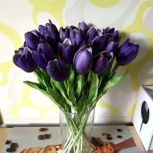 Tulipanes falsos que parecen reales