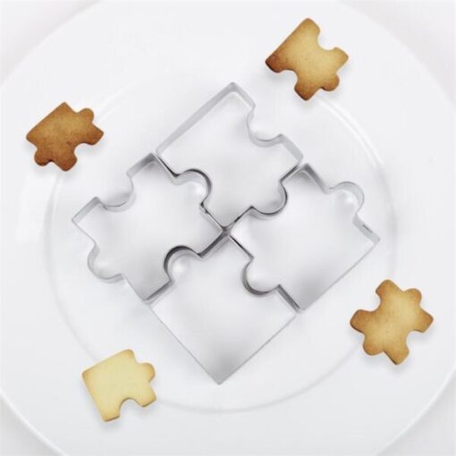 Cutter de biscuiti puzzle