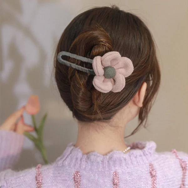 Fashion New Plush Flower Clip - Image 3