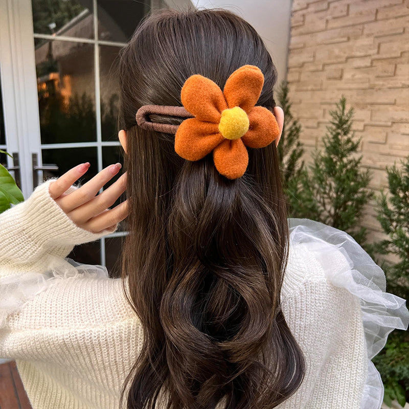 Fashion New Plush Flower Clip - Image 5
