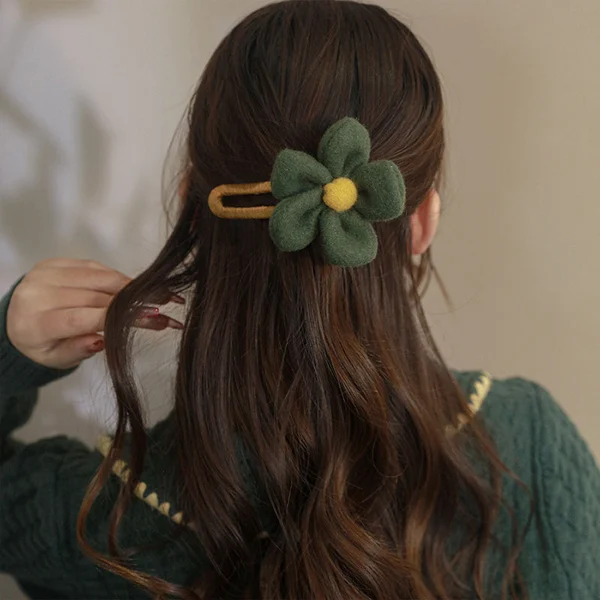Fashion New Plush Flower Clip - Image 8